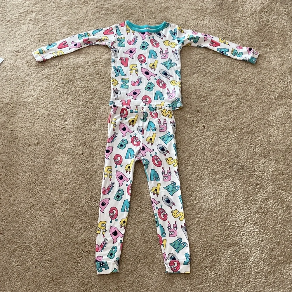 Girls pajamas baby Gap size 4 years toddler